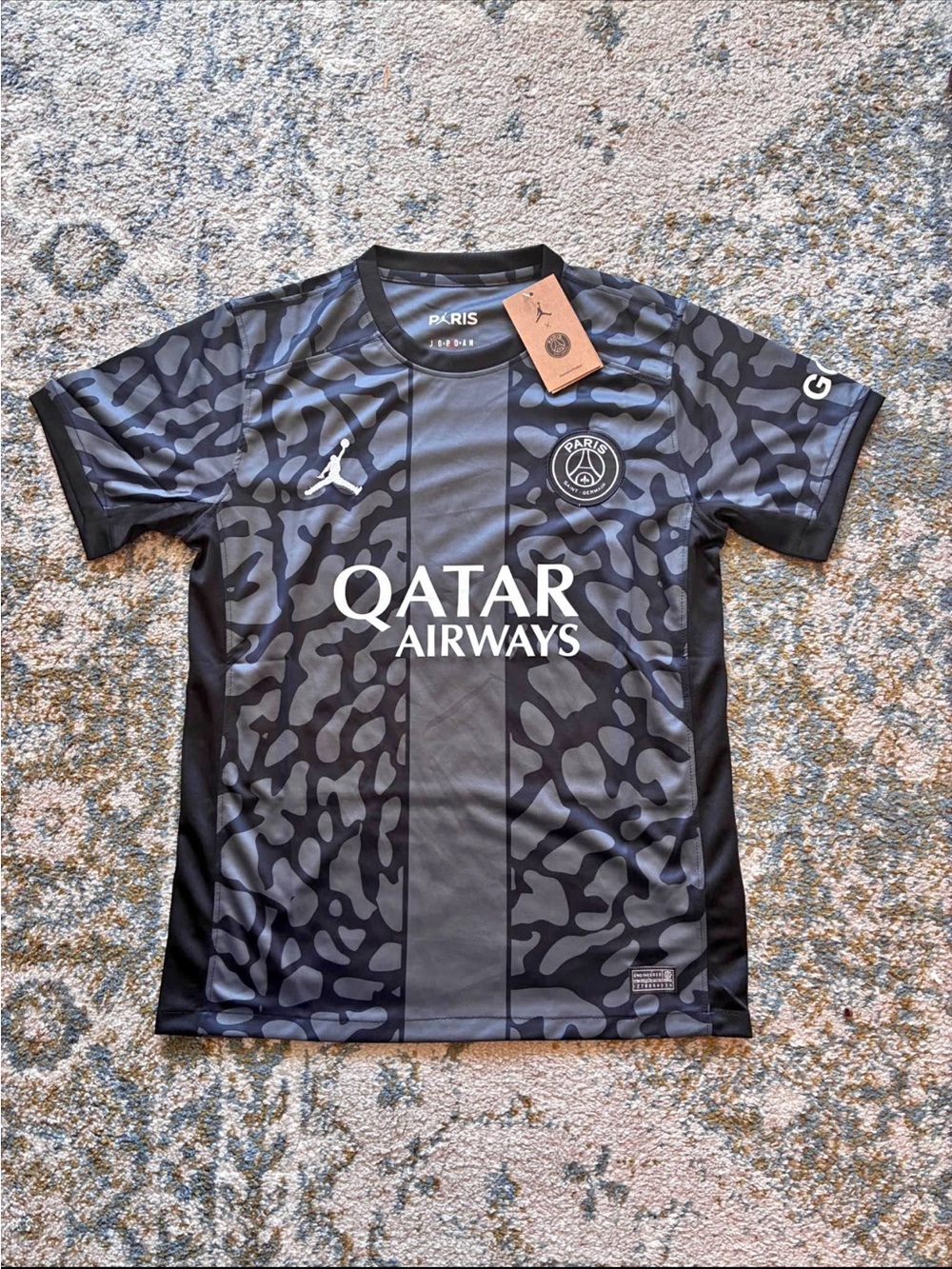 Men’s Black Camo Football Jersey – Qatar Airways